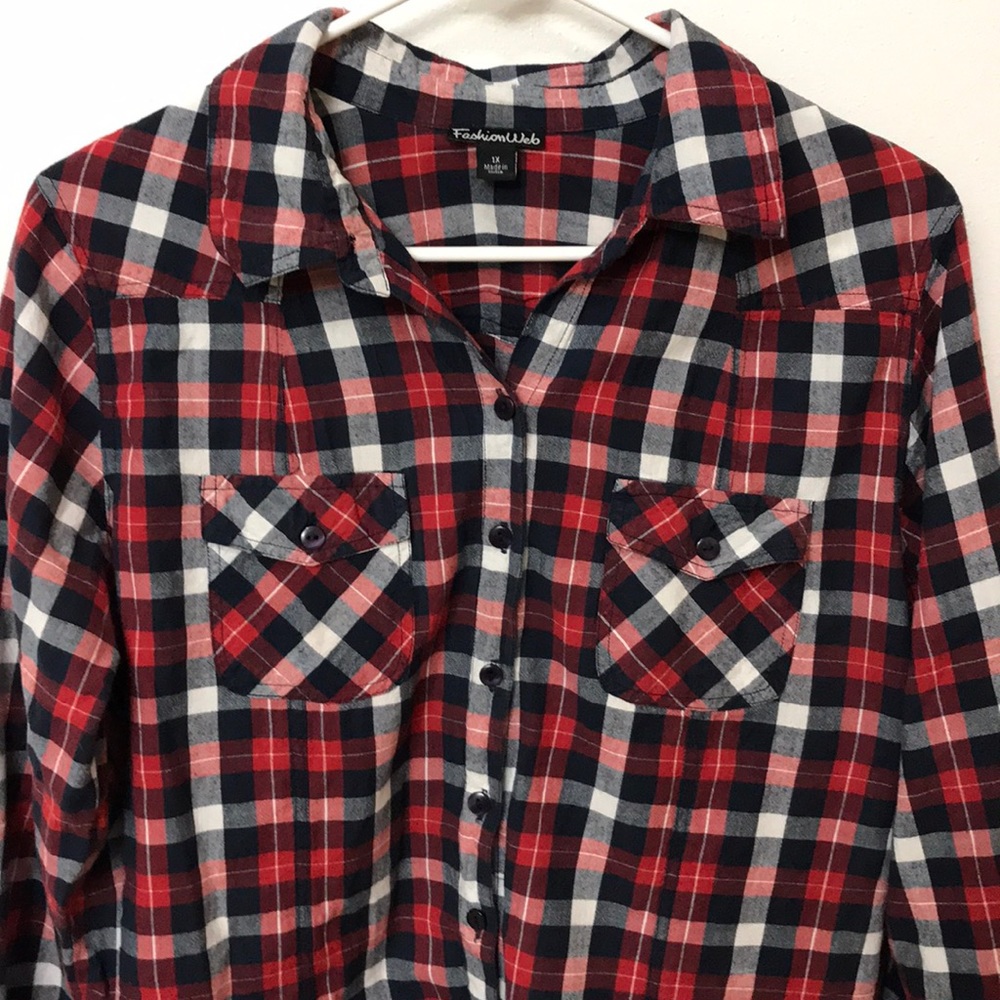 Fashion Web Plaid Button Down - Picture 2 of 6